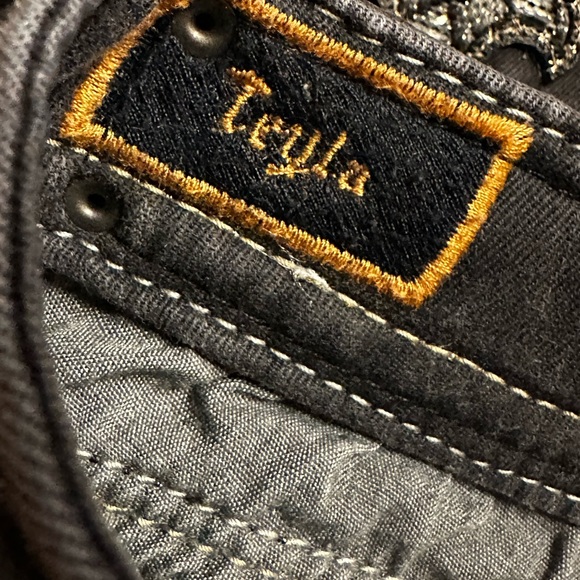 Gently Used Rock Revival Teyla (Buckle) Skinny Stretch Woman’s 26” Jeans - Picture 11 of 16